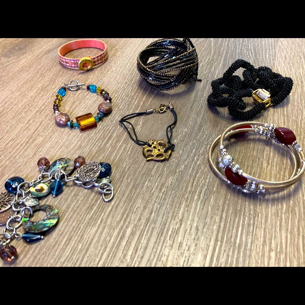 1980’s Set of 7 Costume Jewelry Vintage Bracelets